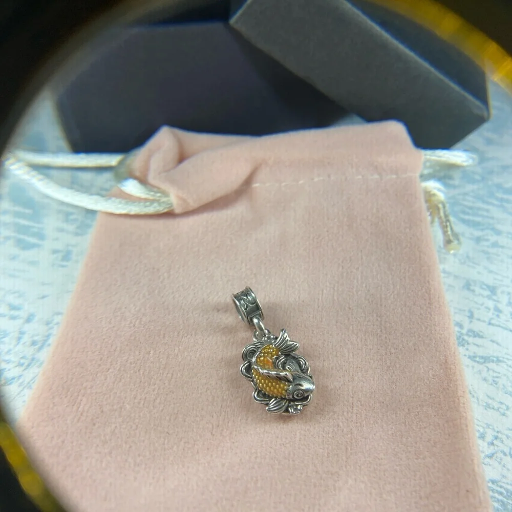 N/A elegant silver